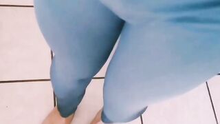 Mis pies y piernas travesti de closet Andy Santos