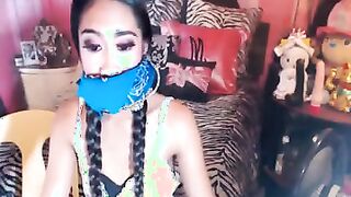 Both shemale jerking their big shlong on web camera