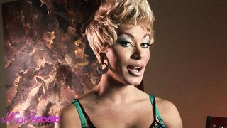 Glamorous blonde shemale shows her amazing dick in the close-up