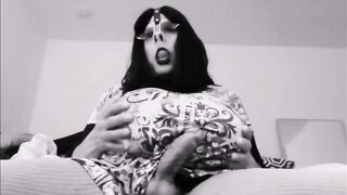 ssbbw Shemale hooker Karola TS