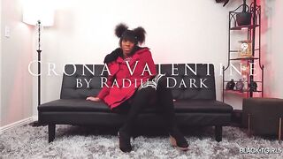 BLACK-TGIRLS:carries on An Early Valentine's