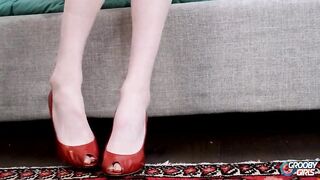 GROOBYGIRLS:proceeds The Sky is the Limit