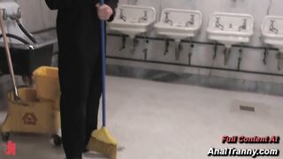 La Cherry Spice Hard Cock Action