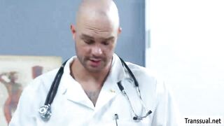 Trying the dick of my super handsome doctor